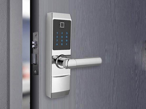 源城24小时上门开锁公司