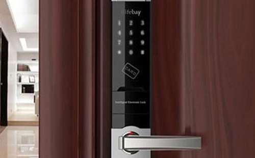 源城24小时上门开锁公司