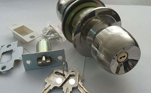 源城24小时上门开锁公司