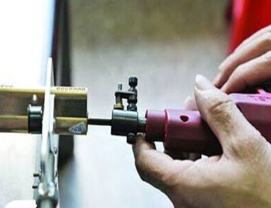 源城24小时上门开锁公司