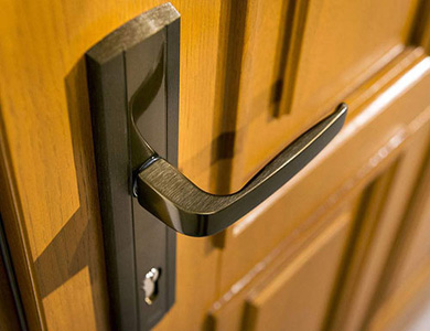 源城24小时上门开锁公司